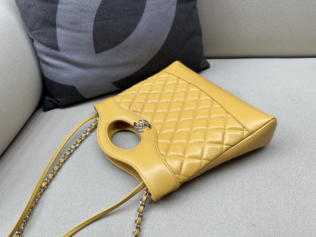 Calfskin Mini 31 Chain Shoulder Bag Handbag AS4133 Yellow